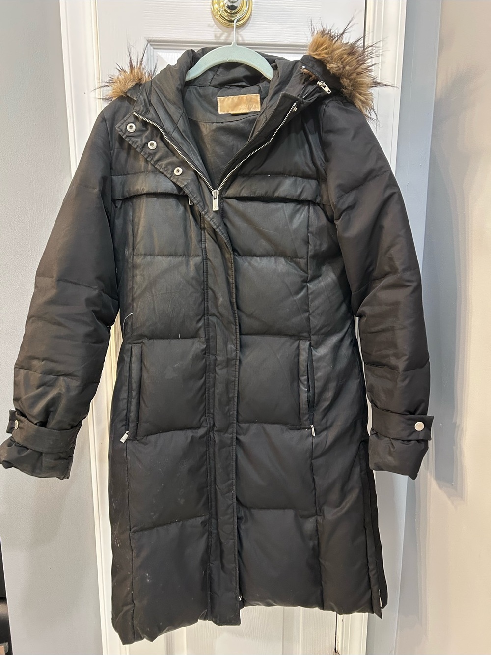 MICHAEL Michael Kors Black Quilted Long Puffer Coat with Faux Fur Trim Hood